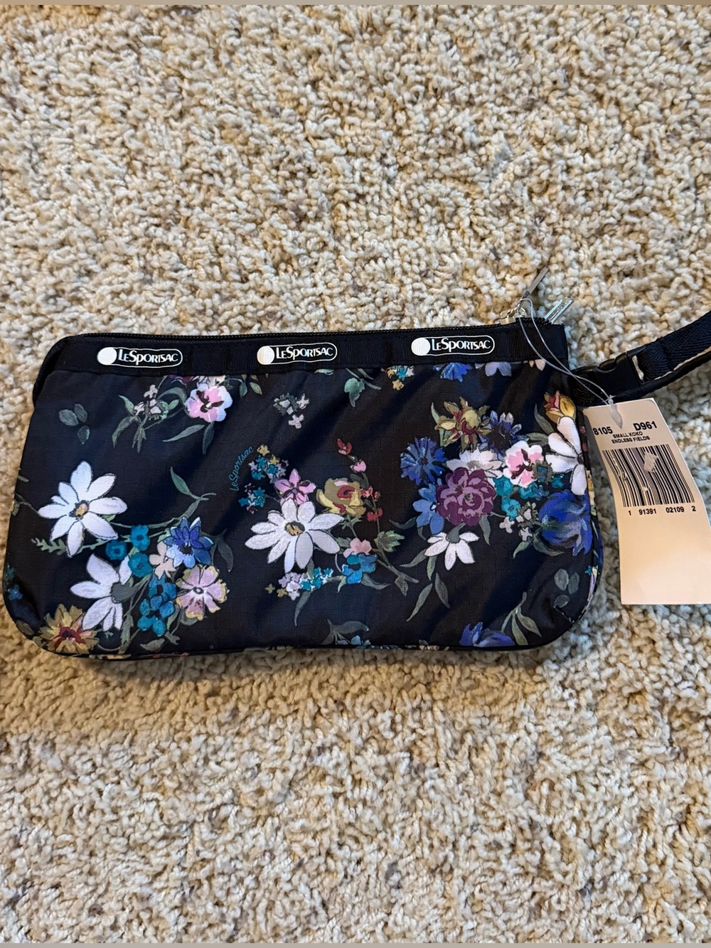 NWT LeSportsac small Koko Endless Fields Black Floral Wristlet